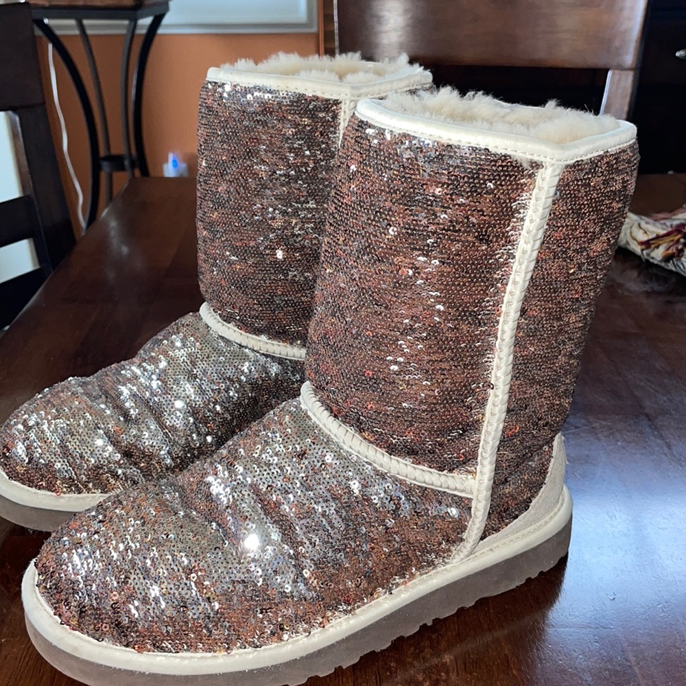 Shiny brown/silver UGG boots in size 8